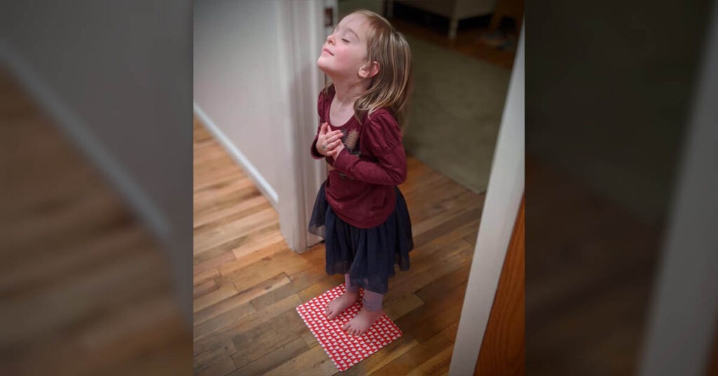 Mom Asked Her Daughter As She Stood On Heart-Shaped Paper And She Said, "I'm Sending Love To The World."
